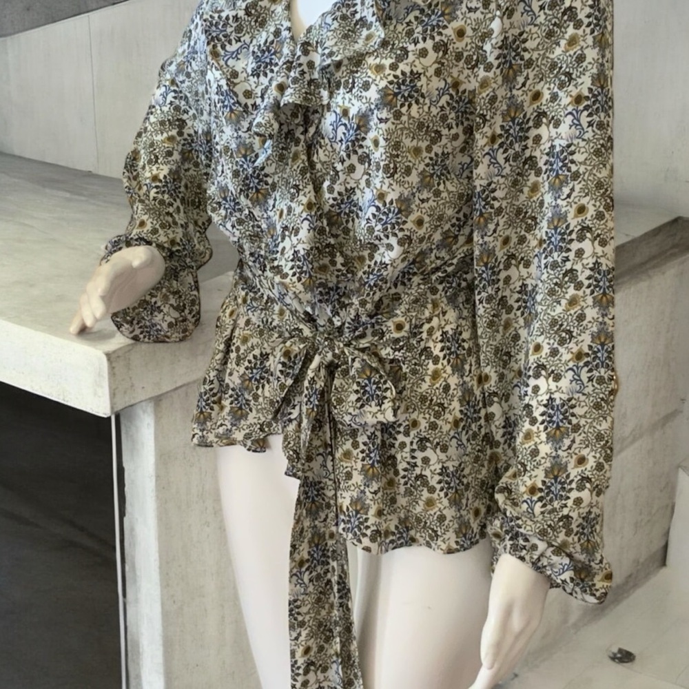 Max Edition Blue & Green Floral Ruffled Blouse With Tie - Picture 7 of 10